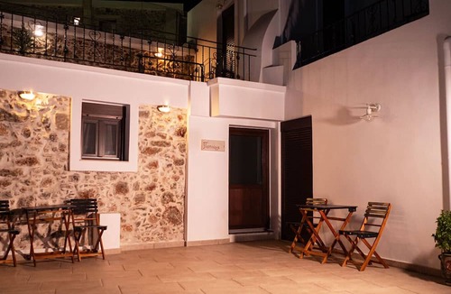 Kouroutai Apartment | Papoura Pool Apartment