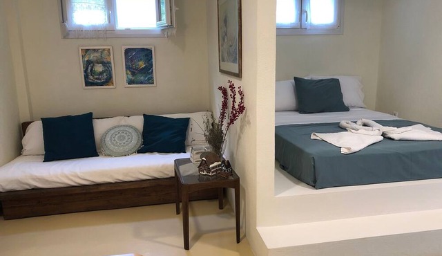 Studio Apartment 'Ktima Anases Zois - Eugenia Sgoura' with Balcony and Air Conditioning