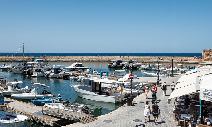 Old Town Hotel | Avra Apartments Venetian Harbour