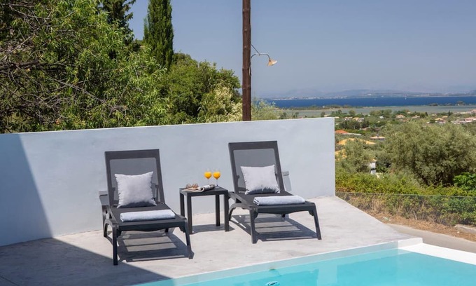 Apolpaina Villa | Aloft Luxury - Villa Lefkia with heated pool